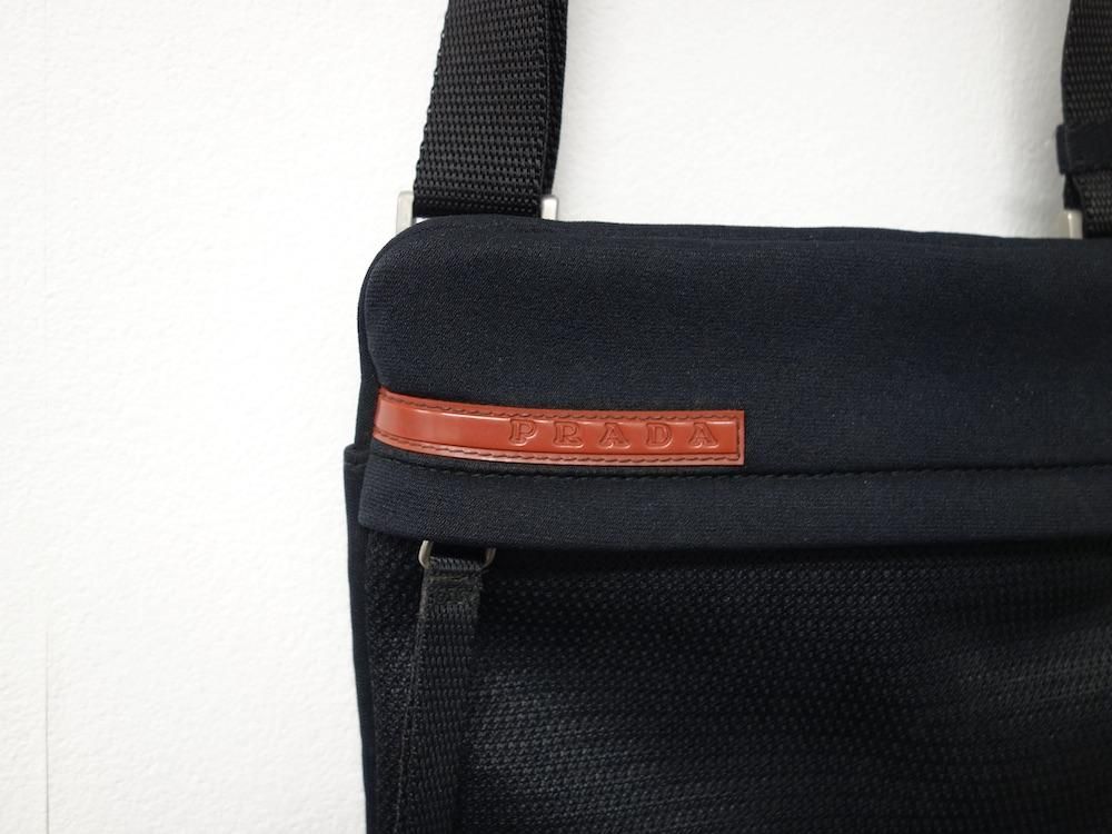 <img class='new_mark_img1' src='https://img.shop-pro.jp/img/new/icons15.gif' style='border:none;display:inline;margin:0px;padding:0px;width:auto;' />PRADA SPORT ץ  ߥ˥Хå ꥢ USED