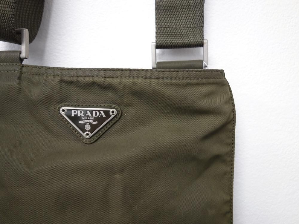 <img class='new_mark_img1' src='https://img.shop-pro.jp/img/new/icons15.gif' style='border:none;display:inline;margin:0px;padding:0px;width:auto;' />PRADA ץ  ߥ˥Хå ꥢ USED