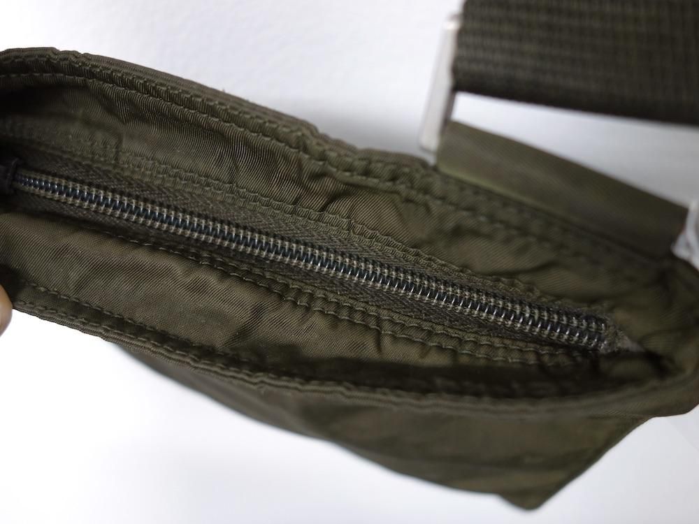 <img class='new_mark_img1' src='https://img.shop-pro.jp/img/new/icons15.gif' style='border:none;display:inline;margin:0px;padding:0px;width:auto;' />PRADA ץ  ߥ˥Хå ꥢ USED