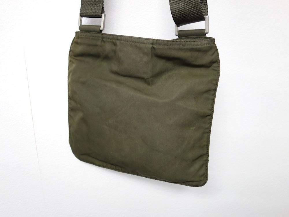 <img class='new_mark_img1' src='https://img.shop-pro.jp/img/new/icons15.gif' style='border:none;display:inline;margin:0px;padding:0px;width:auto;' />PRADA ץ  ߥ˥Хå ꥢ USED