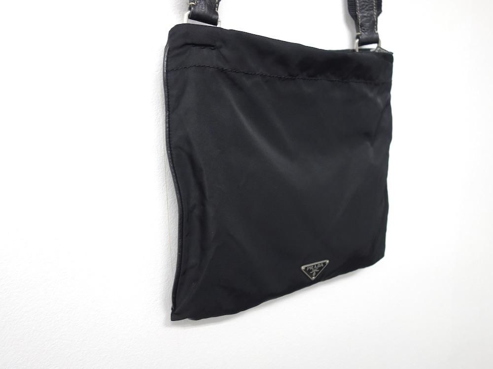 <img class='new_mark_img1' src='https://img.shop-pro.jp/img/new/icons15.gif' style='border:none;display:inline;margin:0px;padding:0px;width:auto;' />PRADA ץ  ߥ˥Хå ꥢ USED