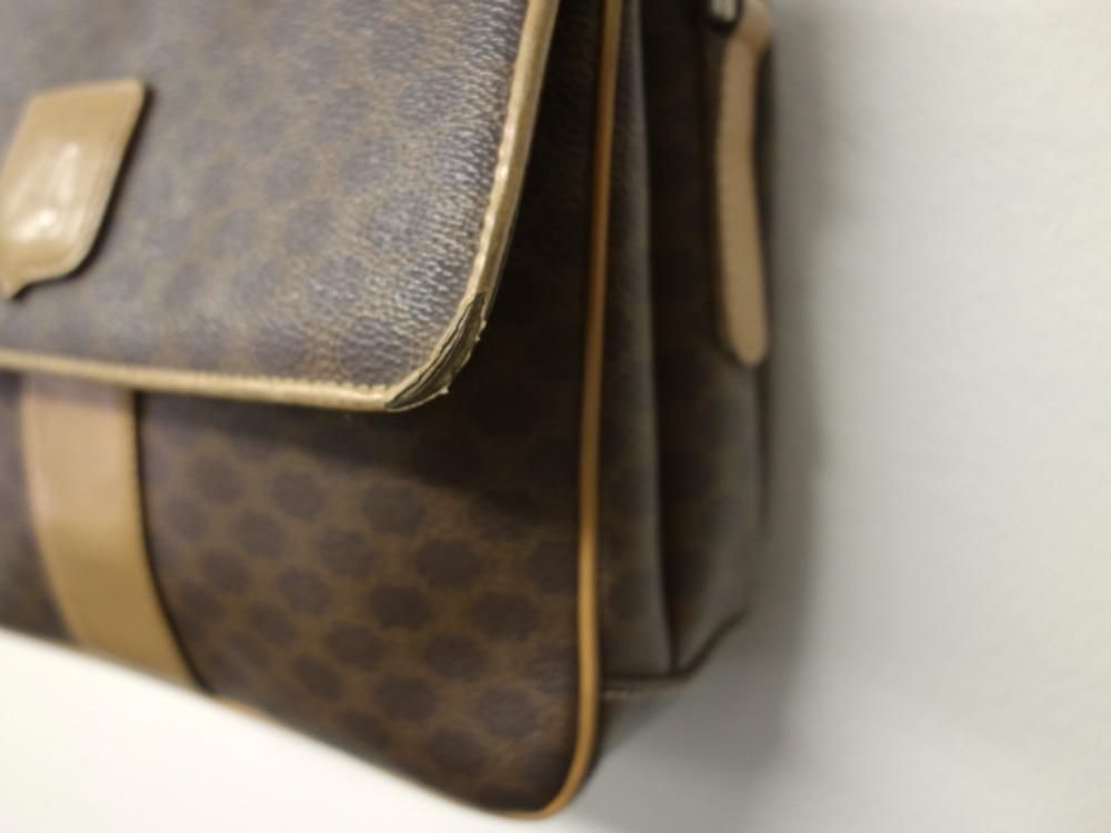 <img class='new_mark_img1' src='https://img.shop-pro.jp/img/new/icons15.gif' style='border:none;display:inline;margin:0px;padding:0px;width:auto;' />OLD CELINE  ꡼  ޥ  ߥ˥Хå ꥢ  USED 