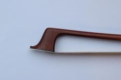 チェロ弓｜響きを深める木製・フェルナンブコ材のプレミアムコレクション