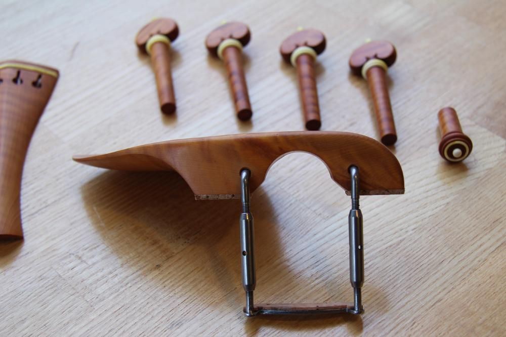 新品未加工　Tempel バイオリン用　ペグ　ボックスウッド 新品未加工 Tempel バイオリン用 ペグ ボックスウッド 2025年