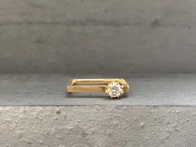K18YG スクエアリング ダイヤモンド0.26ct  【The Square 】KADYRAY <img class='new_mark_img2' src='https://img.shop-pro.jp/img/new/icons1.gif' style='border:none;display:inline;margin:0px;padding:0px;width:auto;' />