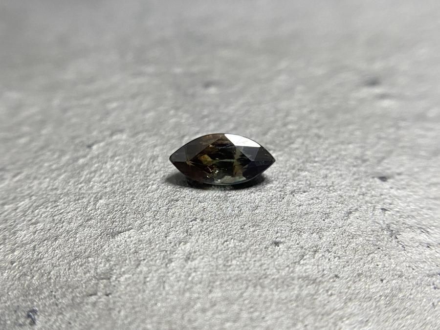 カラーストーン - KADYRAY