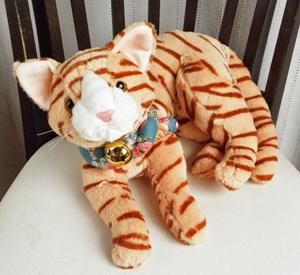 しま猫のぬいぐるみ ことらちゃん 猫雑貨 猫グッズ専門通販 猫的生活百貨店 けいと屋ニコル しま猫のぬいぐるみ ことらちゃん 猫雑貨 猫グッズ専門通販 猫的生活百貨店 けいと屋ニコル