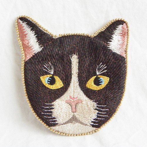 綺麗な猫の刺繍ポーチ【ダイカットVer.】 - 猫雑貨・猫グッズ 猫的生活 