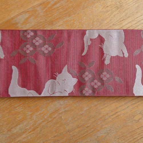 ちょっと珍しい猫柄の半幅帯