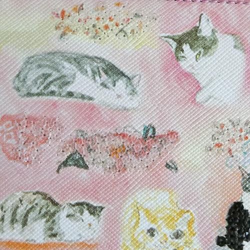 猫柄の長財布。