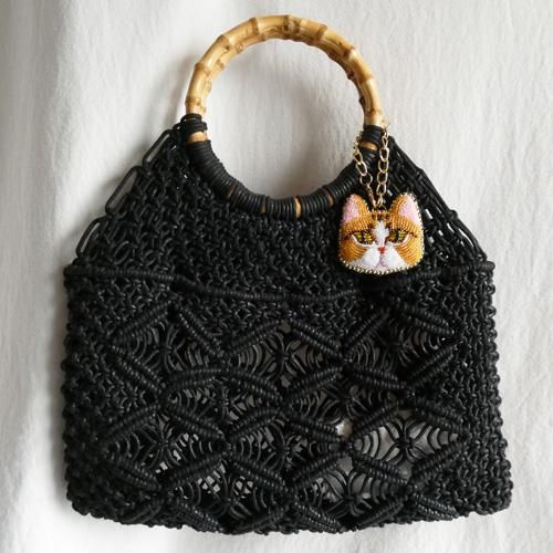 ハンドメイド ビーズ刺繍バッグチャーム 【茶白猫】 - 猫雑貨・猫