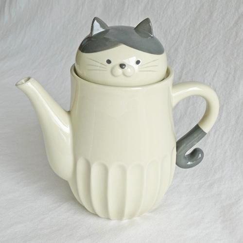 九谷焼？ 猫のティーポット