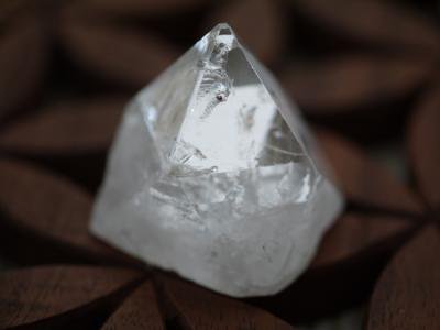 アポフィライト単結晶（26g、ミニおまけ付き） - crystal-angel71