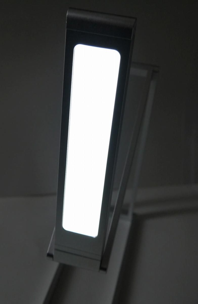パリ限定！LOUIS VUITTON/ルイヴィトン美術館/充電式LEDライト