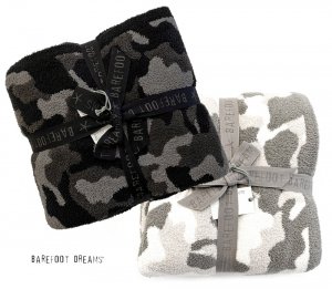 ٥եåȥɥ꡼ॹ Barefoot Dreams ե顼֥󥱥å 󥰥륵 º  CozyChic Camo Throw BDHCC1278<img class='new_mark_img2' src='https://img.shop-pro.jp/img/new/icons16.gif' style='border:none;display:inline;margin:0px;padding:0px;width:auto;' />