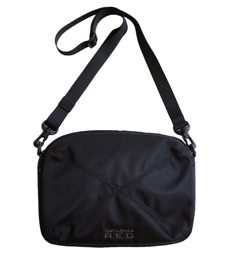 美品 AVIREX Samsonite RED ブラック メッセンジャーバッグ 美品 AVIREX Samsonite RED ブラック メッセンジャーバッグ