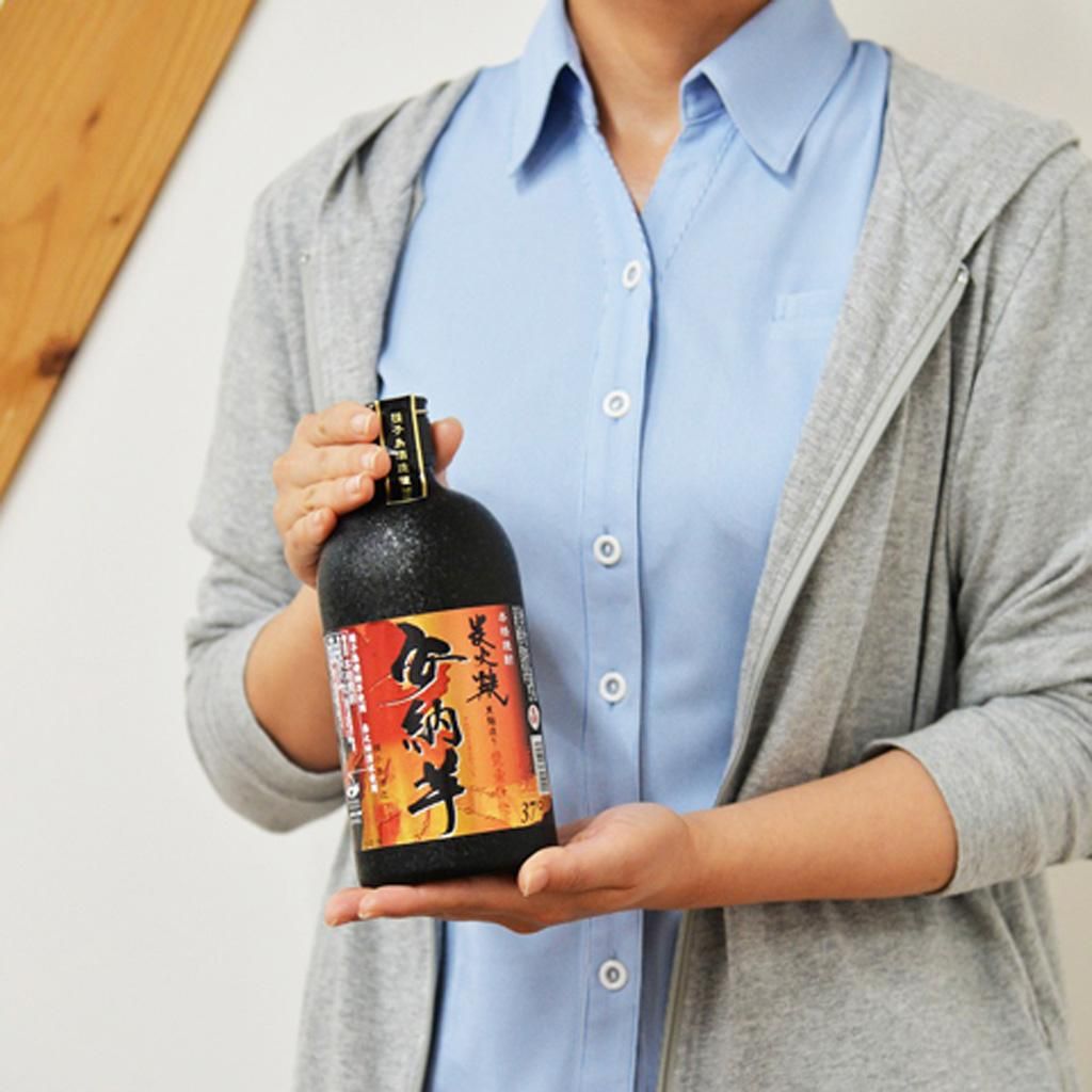 炭火焼安納芋 原酒37度-720ml - 種子島酒造オンラインショップ