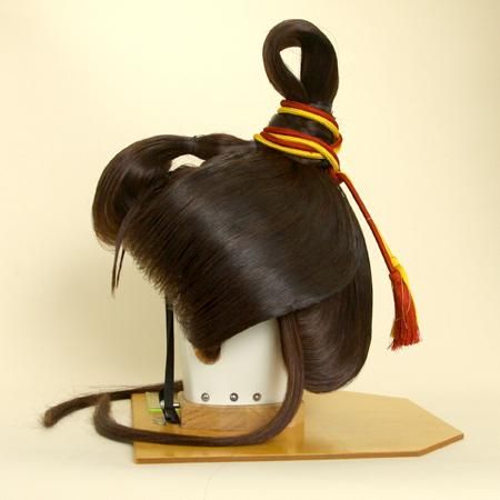 日本髪かつら　ゲンコツ　中古品　- アズマ　オンラインショップ 〈 かつら・かんざし・和装小物・ティアラ・アクセサリー〉
