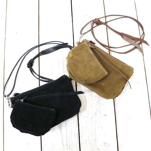 hobo『Pair Case Cow Suede With Strap』