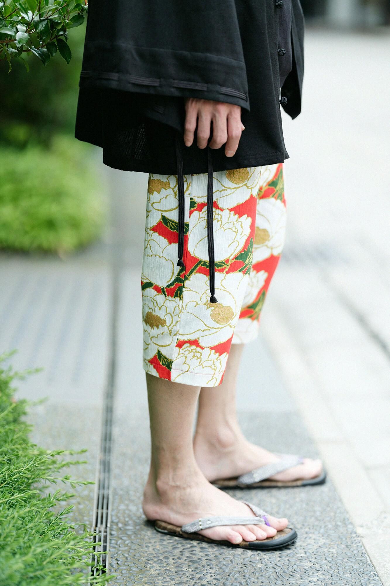 草履あさぶら 烏表／間がさね（まがさね） 墨（すみ） - SOU