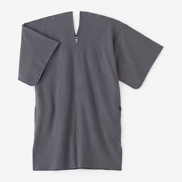 圧縮ブークレ編 小袖貫頭衣 こそでかんとうい 鉛色 なまりいろ Sou Sou Netshop ソウソウ 新しい日本文化の創造