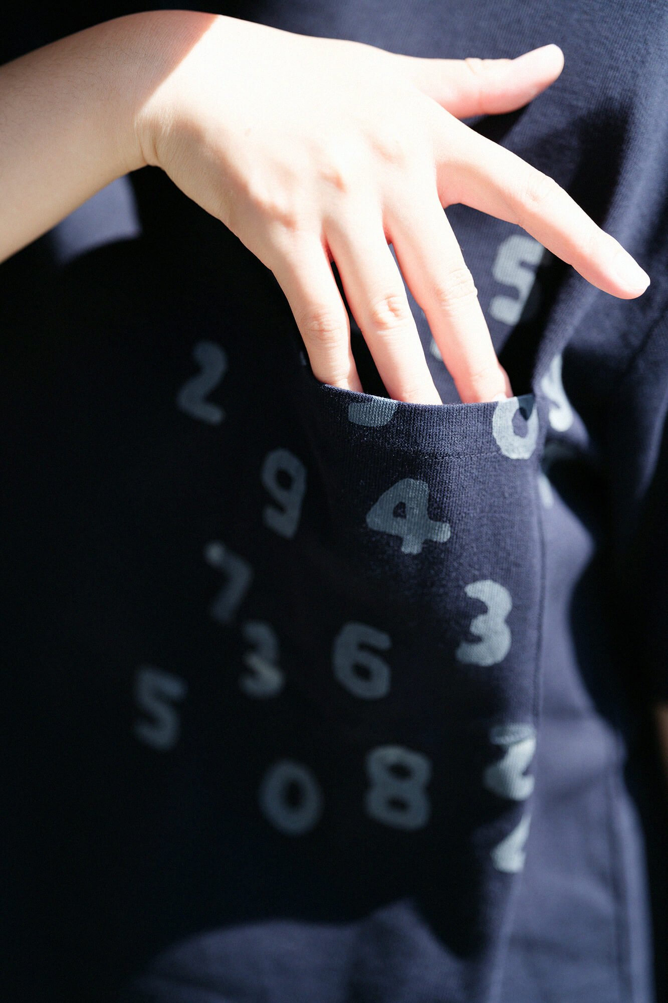 高島縮 半袖ポケットTシャツ／留紺（とめこん） - SOU・SOU netshop （ソウソウ） - 『新しい日本文化の創造』