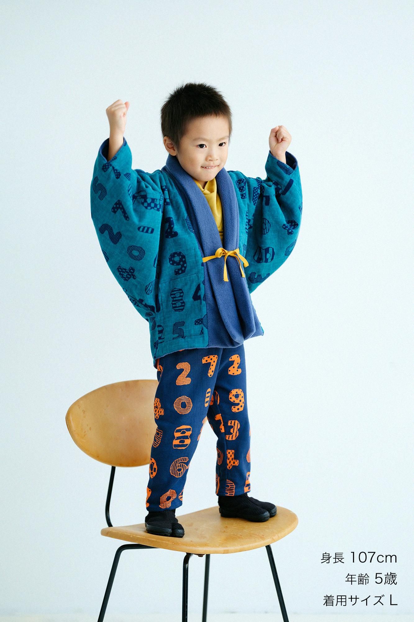 【美品】sou souわらべぎ/フリース こどもじりそで 110〜130センチ ○フリース こどもじりそで／ももいろ×つばきもん うすはないろ