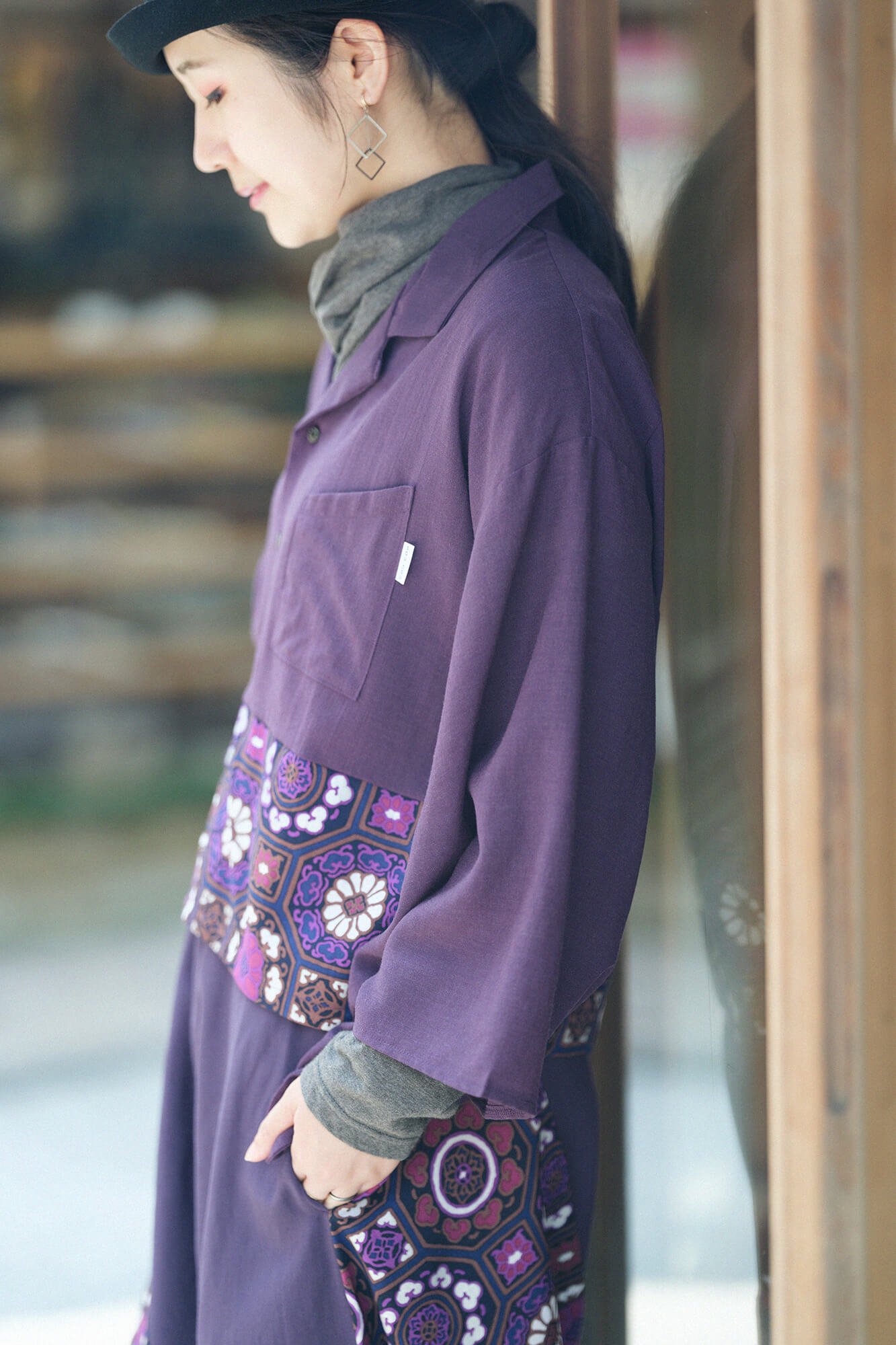 モスリン 開襟帯草衣（かいきんおびそうい）／濃紫（こきむらさき）×華麗（かれい）