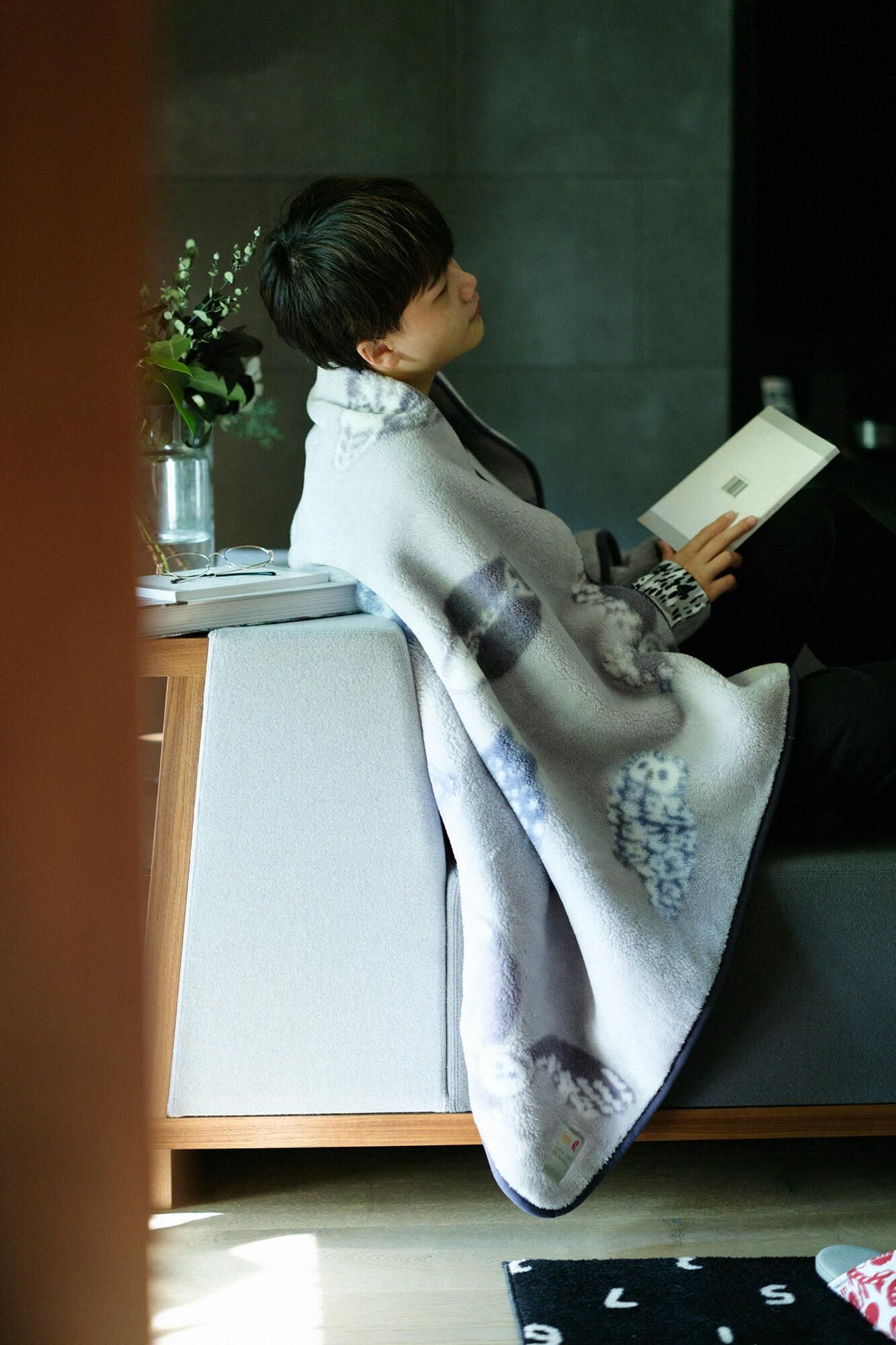 ロマンス小杉花柄ムートンラグ 200x200cm ロマンス小杉花柄ムートンラグ 200x200cm