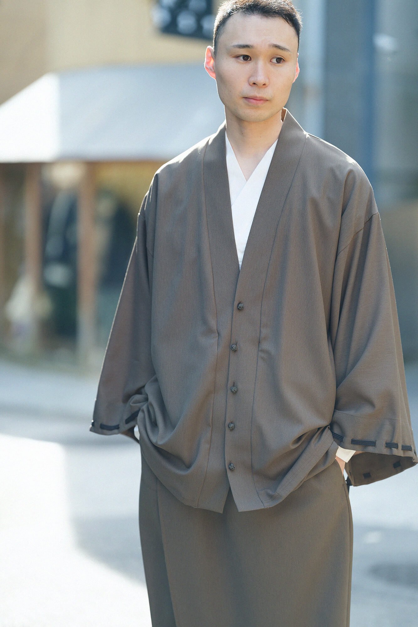 変わり斜子織（ななこおり） 伯爵羽織（はくしゃくばおり） 宮中袖（きゅうちゅうそで）／海松色（みるいろ） - SOU・SOU netshop　 （ソウソウ）　-　『新しい日本文化の創造』