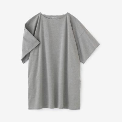平袖チュニック－ たっぷりとした平袖がポイント