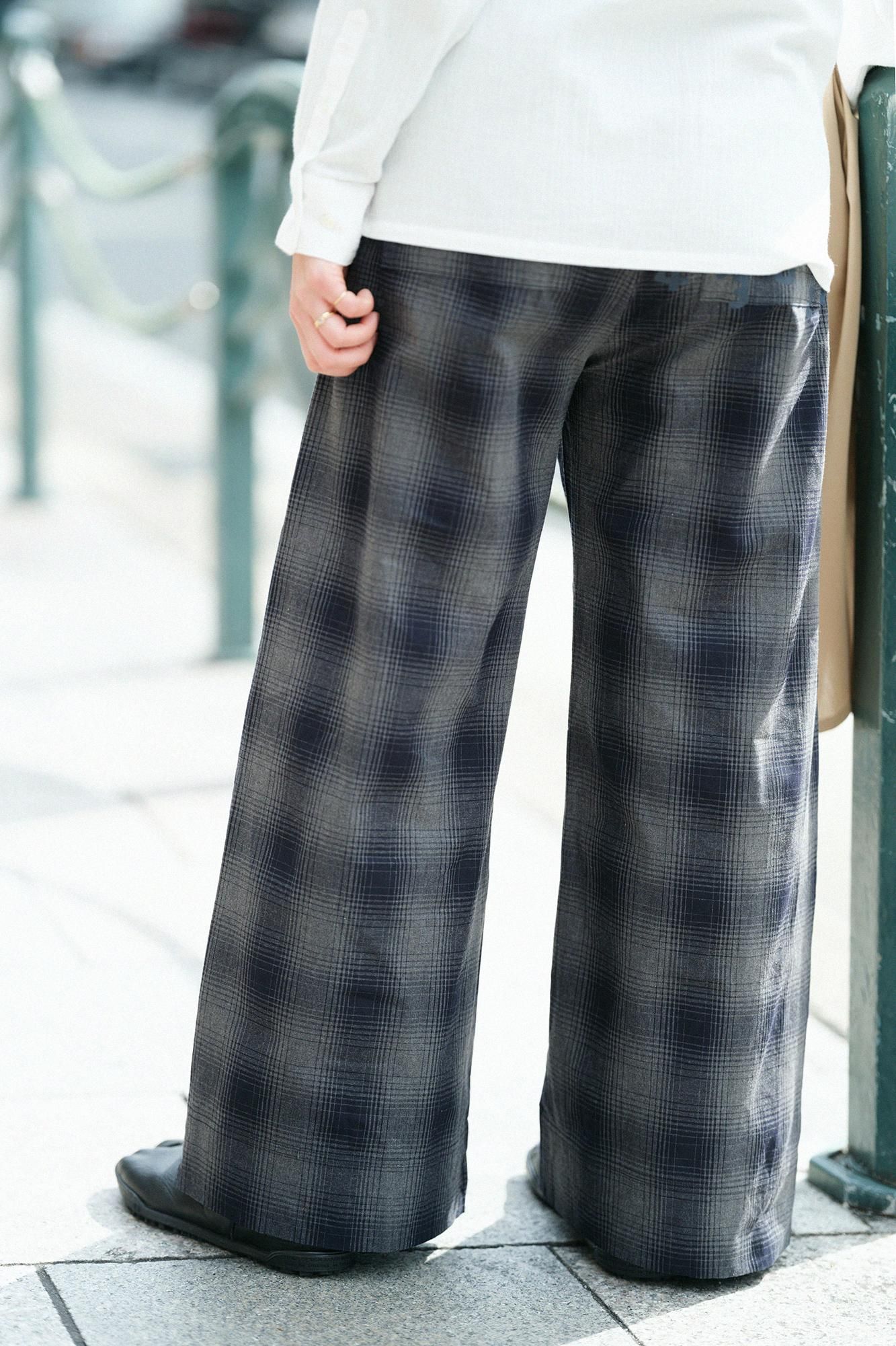 net限定】ダンプルーフ ワイドパンツ／深紺霞格子（しんこん