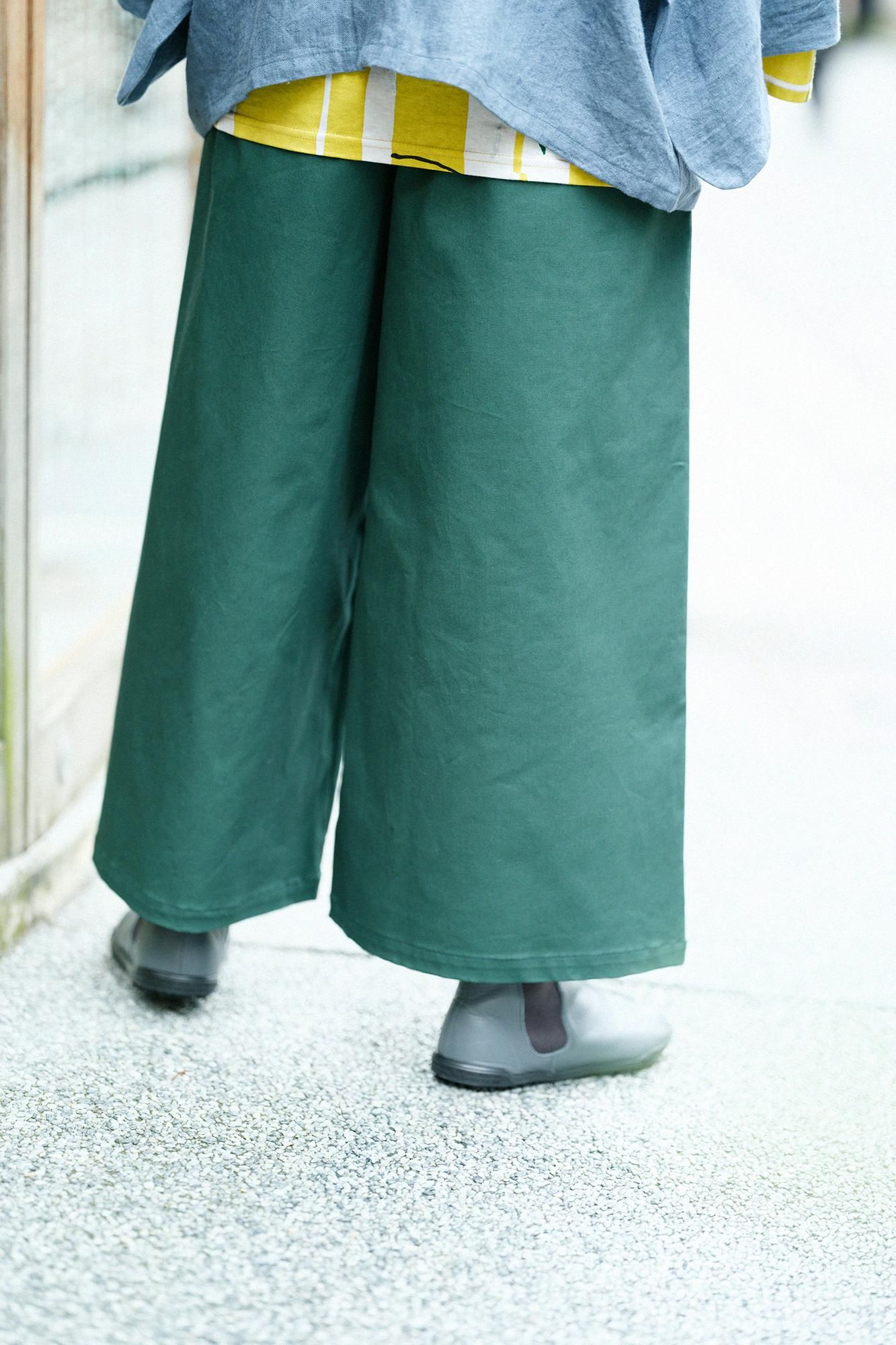 【未使用品】SOU・SOU　ソウソウ　伸　綾織　広形 もんぺ　紫土(しど)　女F 伸（しん） 綾織（あやおり） 広形もんぺ／紫土（しど） - SOU