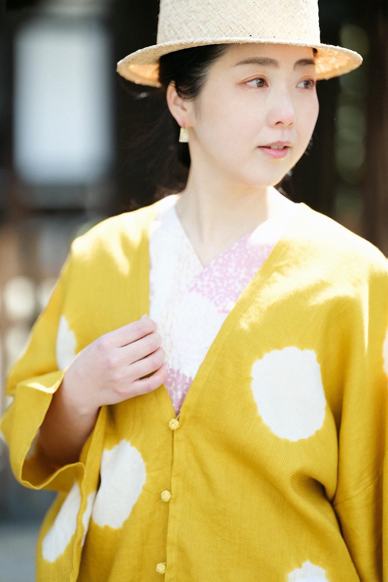 近清絞り 麻 はつき／水玉大（みずたまだい） 芥子色（からし
