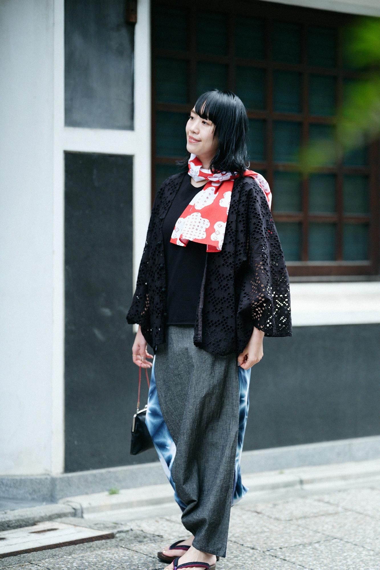 美品ソウソウSOU・SOU伊勢木綿臼井織ぬの株式会社ネイビーコットンパンツM男女 伊勢木綿 20/20 広形（ひろなり）もんぺ／淡藤鼠（うすふじねず