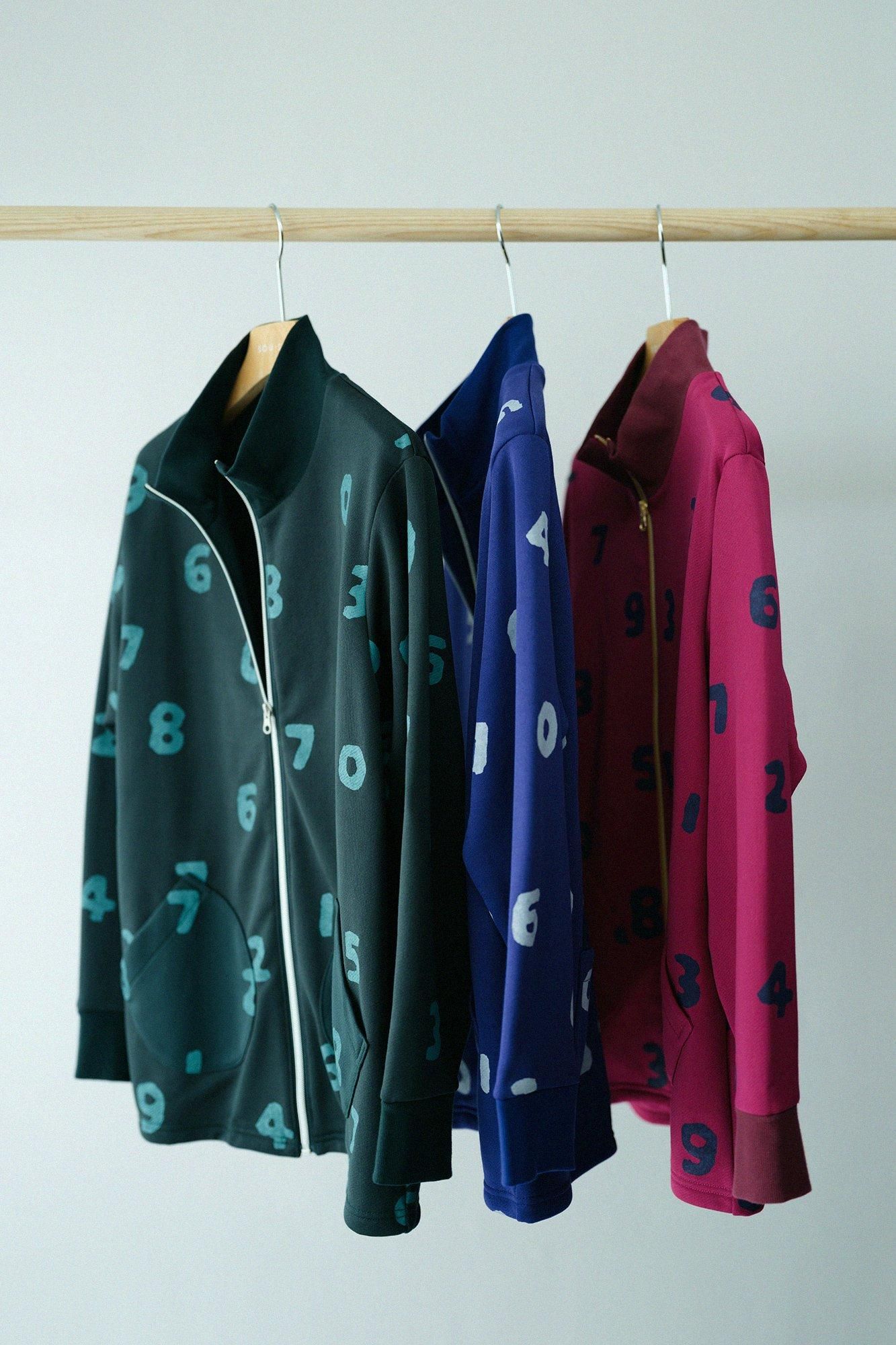 net限定】裏毛 ZIP UP BIKEブルゾン／SO-SU-U 紺青（こんじょう