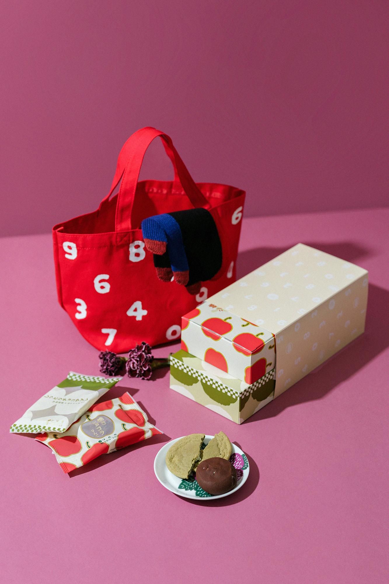 大特価放出！ □伊藤軒×SOU・SOU チョコ菓子 ギフトバッグ 深緋色（こきひいろ 食器