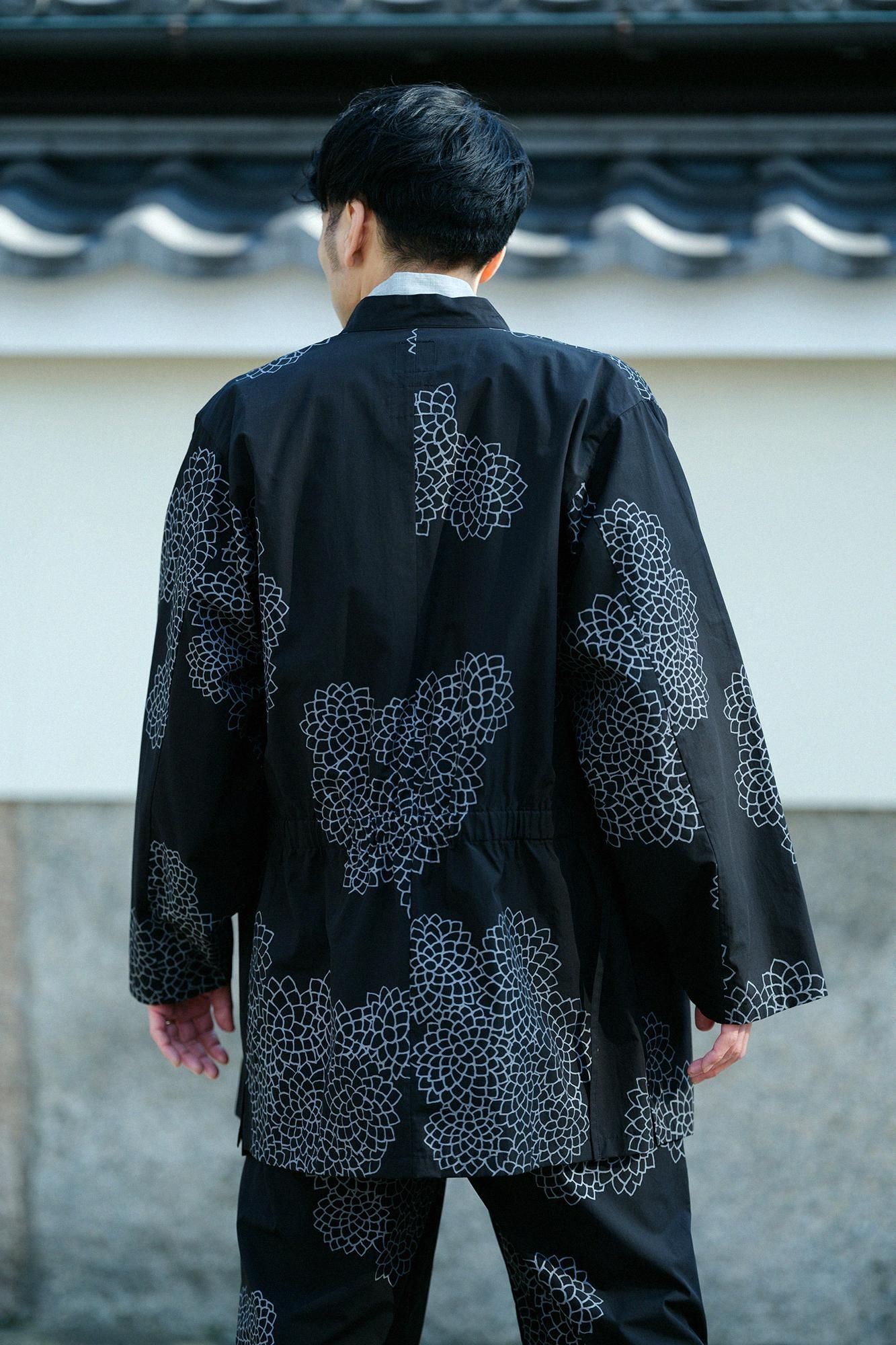 ソウソウ　新品　羽織JK タイプライタークロス 袢纏短衣単/雲間に菊 濡羽色 タイプライタークロス 袢纏（はんてん） 短衣（たんい） 単