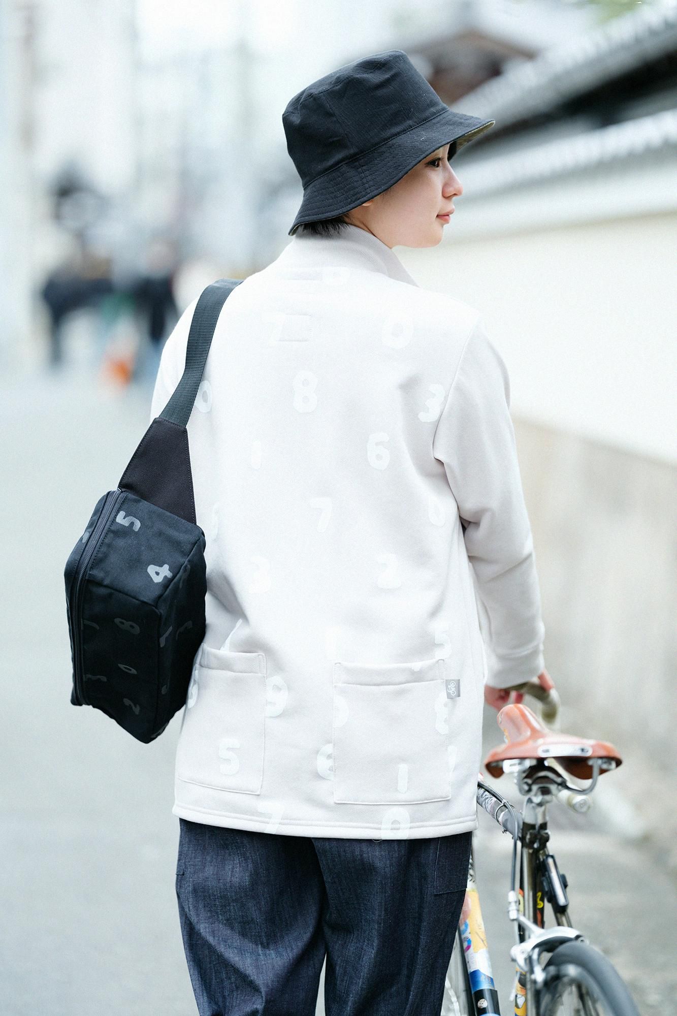 net限定】ラッチパイルニット ZIP UP BIKEブルゾン／アイボリー
