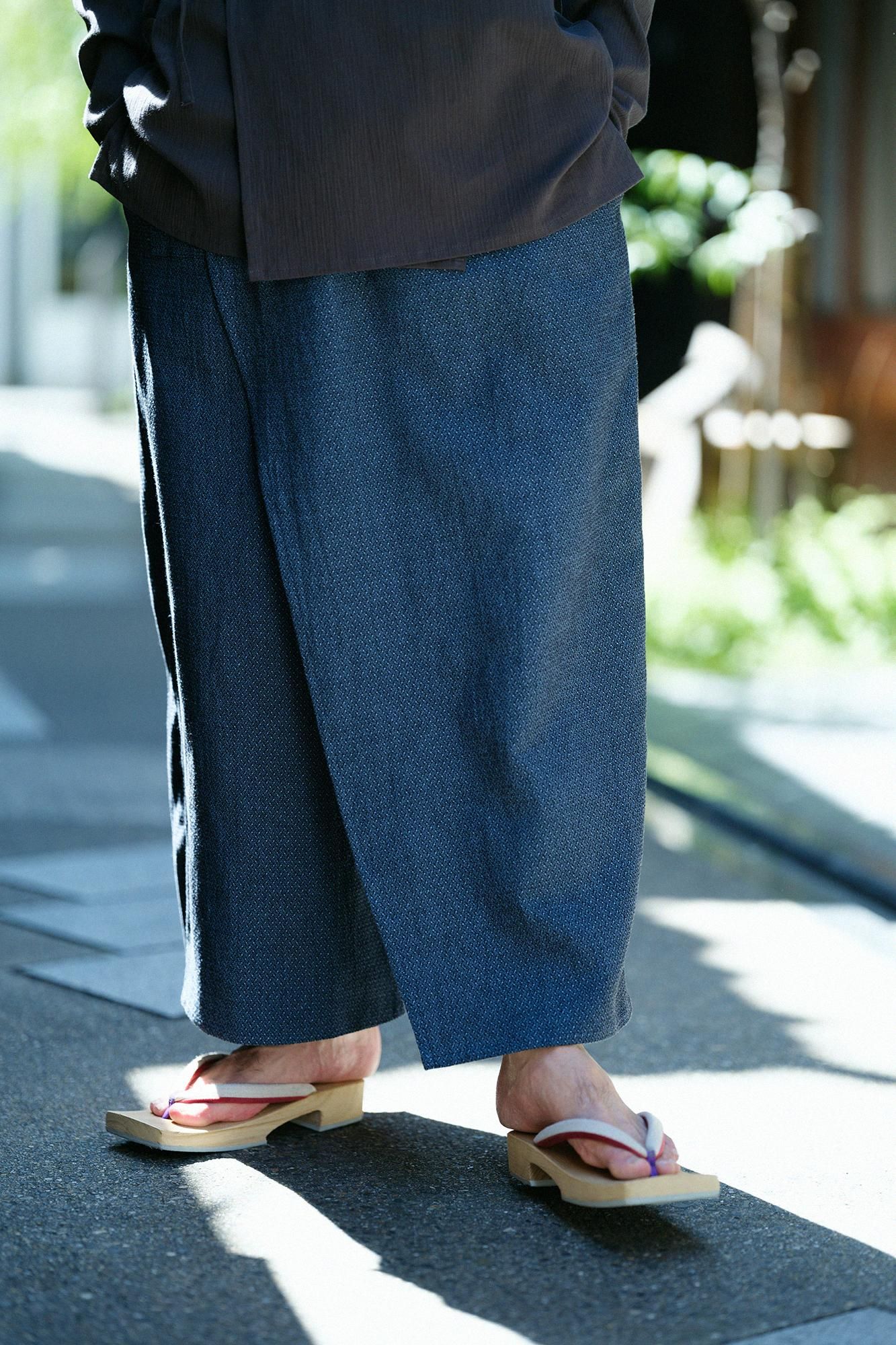 綿麻 舶来織（はくらいおり） 筒下／鉄御納戸（てつおなんど
