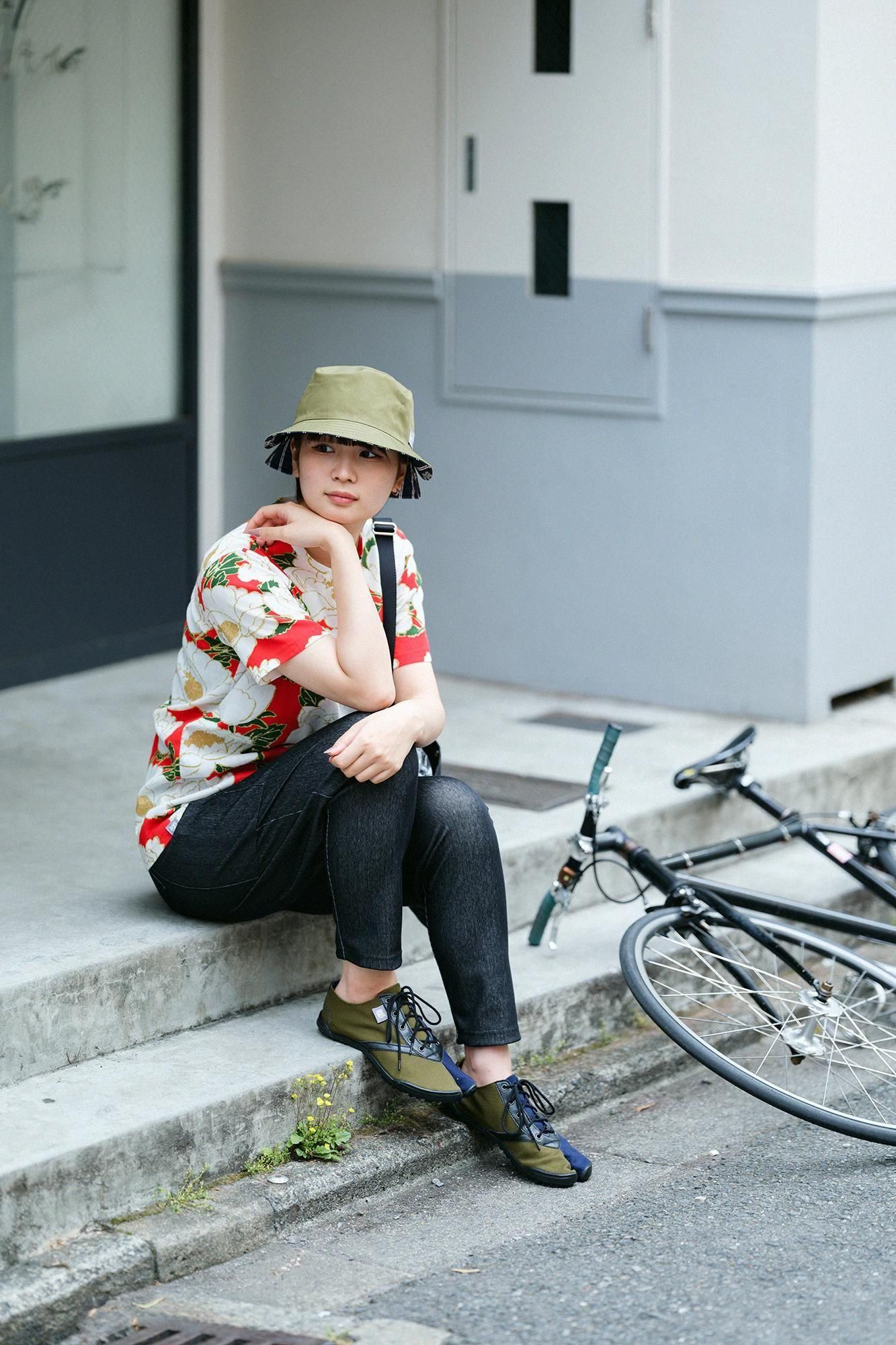 牡丹様 楽天市場】ボタン(牡丹) 苗木 島津紅（シマヅベニ）7号 : 千草園芸