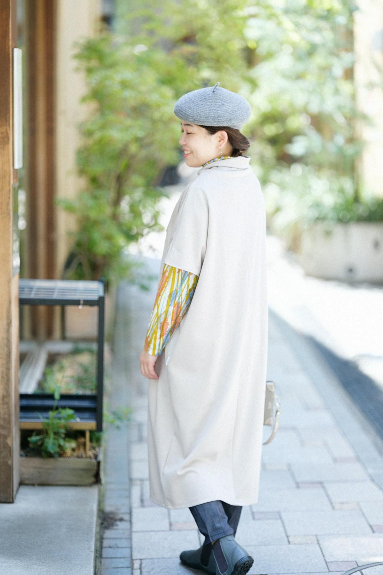 ソウソウ　新作　新品　ウール混 両面編太夫（たいふ） 一つ身　黒紺 ウール混 両面編（りょうめんあみ） 太夫（たいふ） 一つ身／灰白色