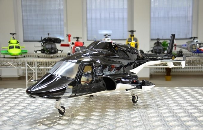 ☆Superなモデル☆ 600 size Airwolf BLACK NEW new model Shell version ＋T-REX 550X  ドミネーターのセットを組み立て調整済み完成機 - 横浜 元町 遊はうす yokohama,motomachi 