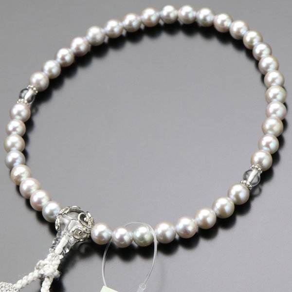 数珠 女性用 グレー真珠 本水晶 銀かぶせ 正絹松風房 - 数珠 京念珠 専門店 念珠ドットコム