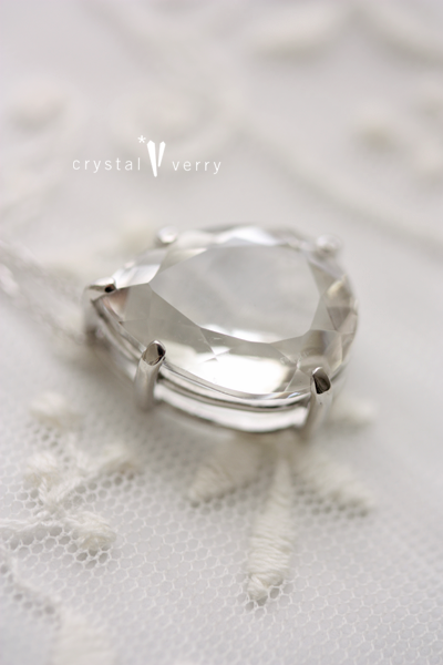 18金 ホワイトゴールド しずく型 水晶 ペンダントトップ Crystal Verry 18金 ホワイトゴールド しずく型 水晶 ペンダントトップ Crystal Verry