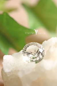 ハーキマーダイヤモンド 水晶 スクリューカット 3.65ct