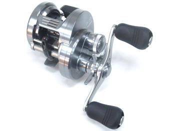 SHIMANO カルカッタコンクエストDC201 - リール