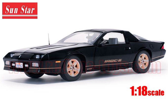 サンスター 1985 シボレー カマロ IROC-Z ブラック 1:18 - レッド 