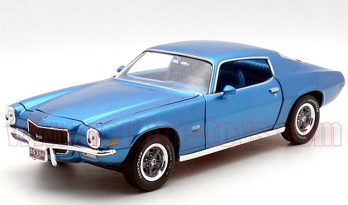 オートワールド 1971 シボレー カマロ SS 350 ブルー 1:18 - レッド