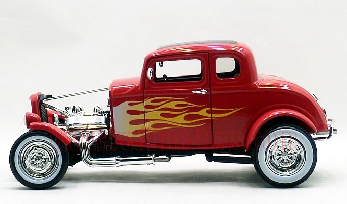 モーターマックス 1932 フォード ホットロッド レッド/フレア 1：18